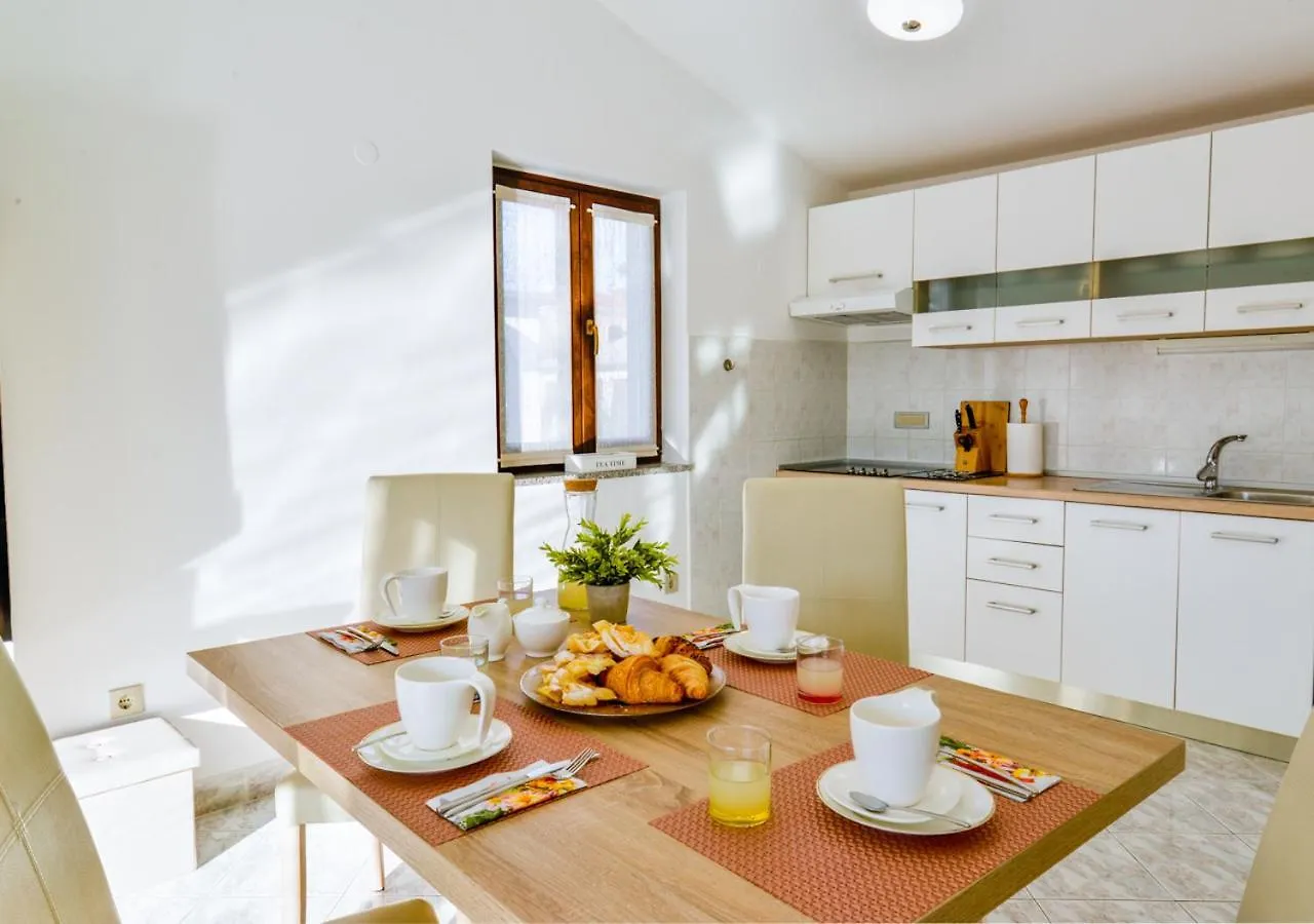 Apartments Villa Rosi Ουμάγκ